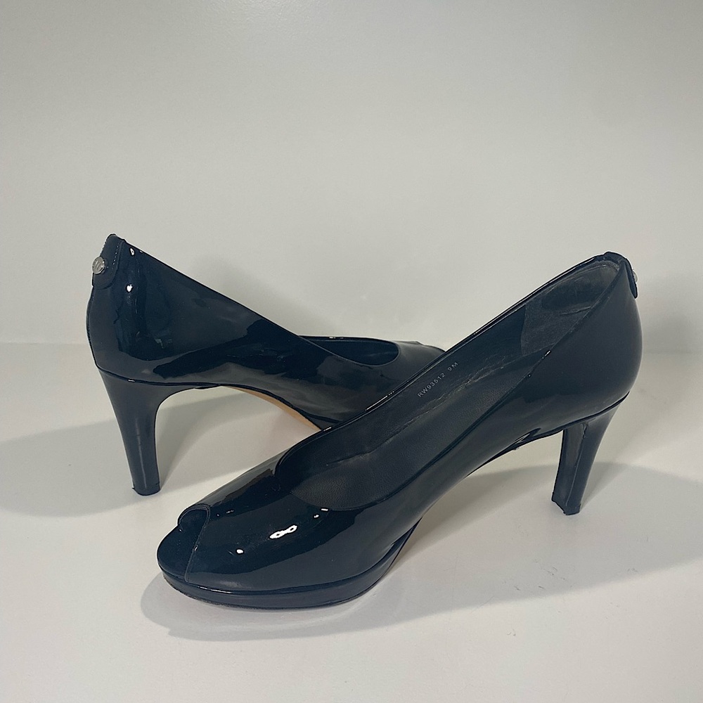 Stuart Weitzman Black Patent Platform Peep Toe Shoes. size 9M